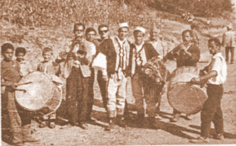 This image has an empty alt attribute; its file name is tupani-6.jpg